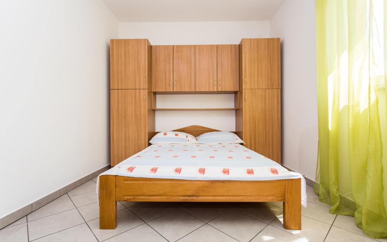 Apartman Justinic Šilo Dış mekan fotoğraf