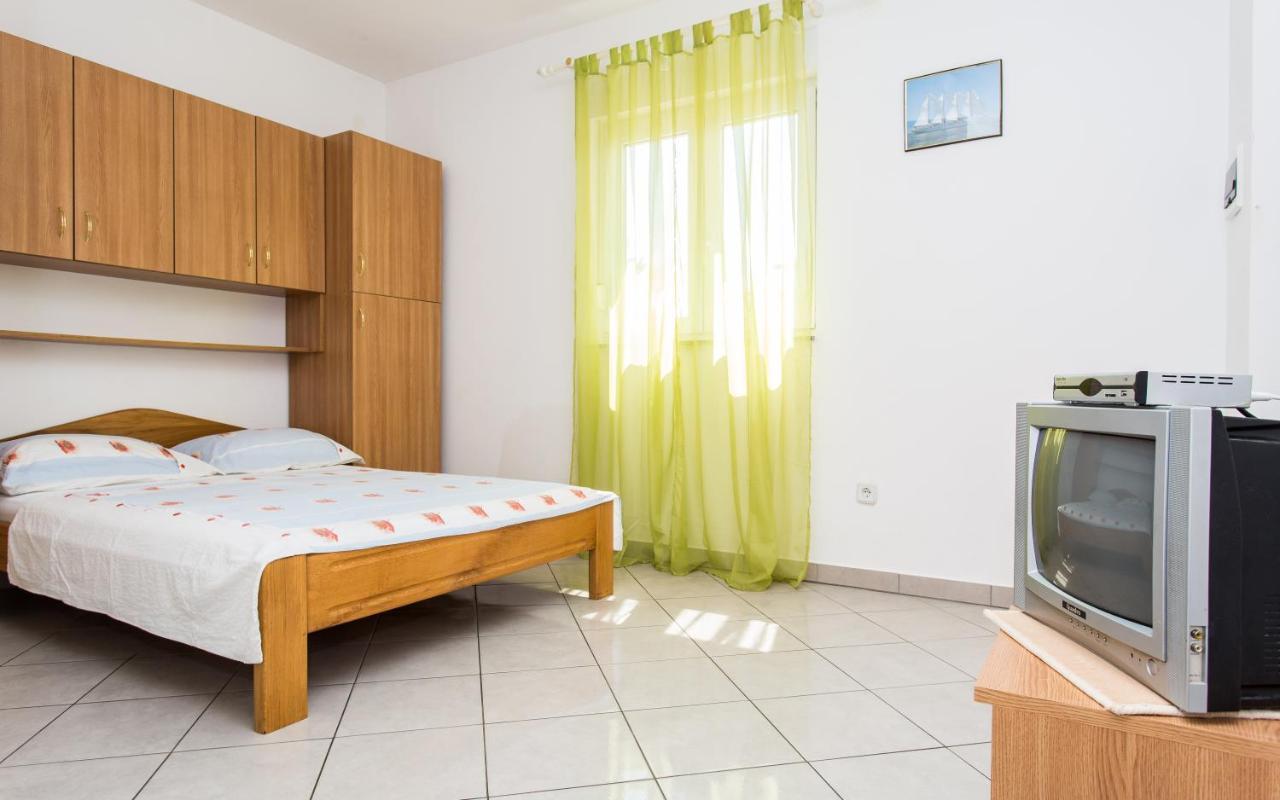 Apartman Justinic Šilo Dış mekan fotoğraf