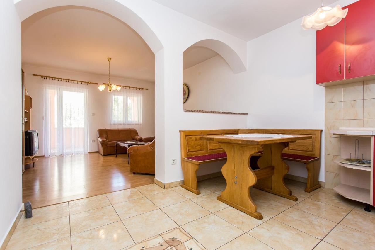 Apartman Justinic Šilo Dış mekan fotoğraf
