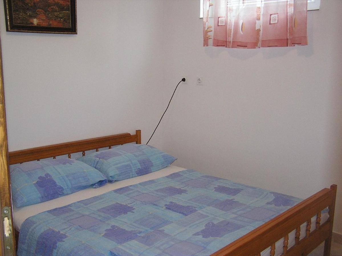 Apartman Justinic Šilo Dış mekan fotoğraf