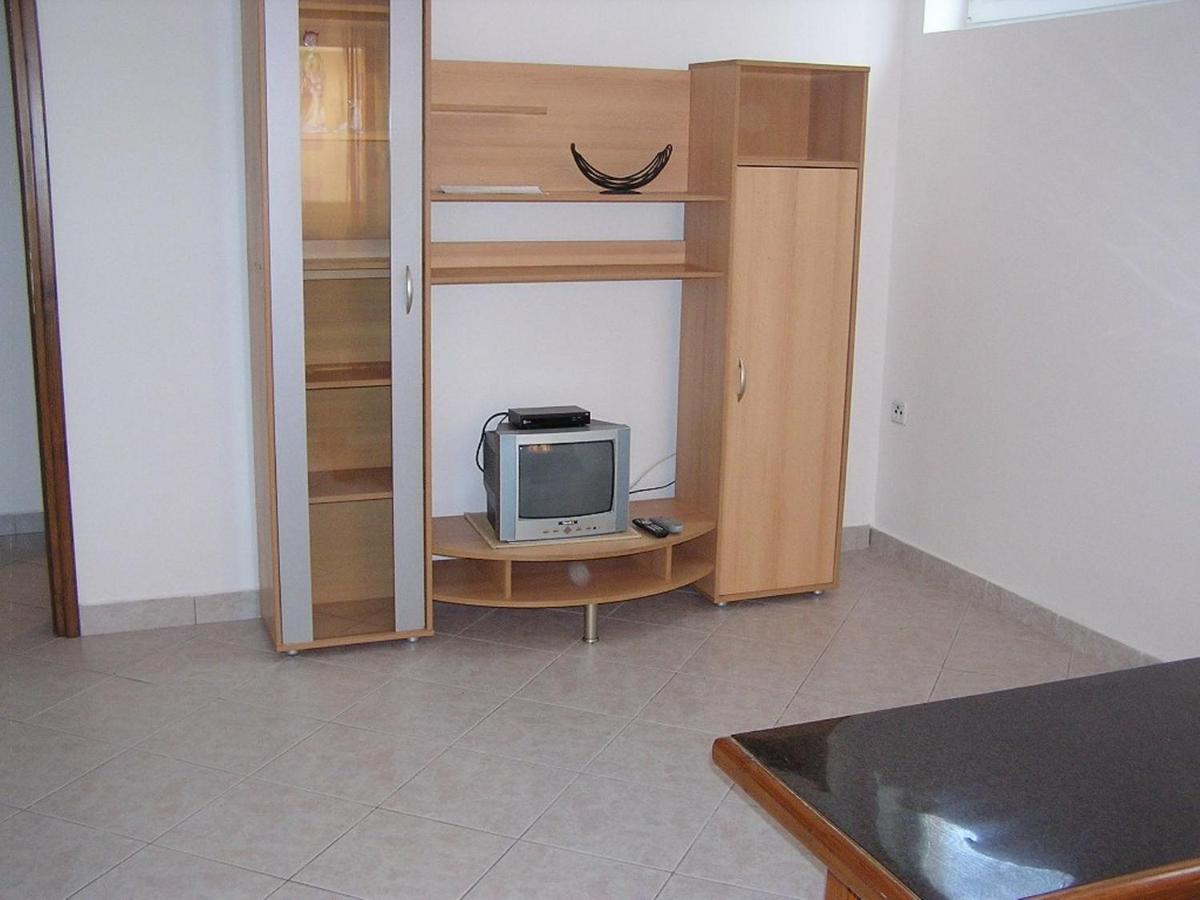 Apartman Justinic Šilo Dış mekan fotoğraf