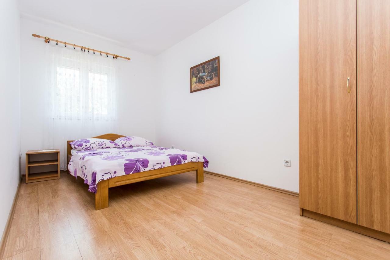 Apartman Justinic Šilo Dış mekan fotoğraf